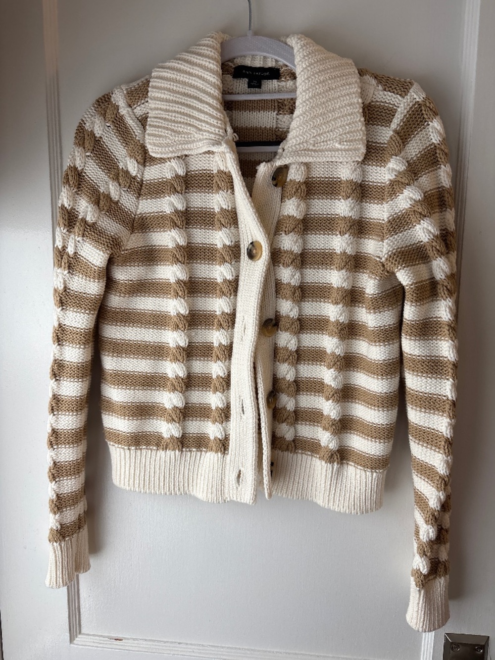 Ann Taylor Weekend Striped Cable Sweater Jacket, White and Tan, Sz XS, EUC